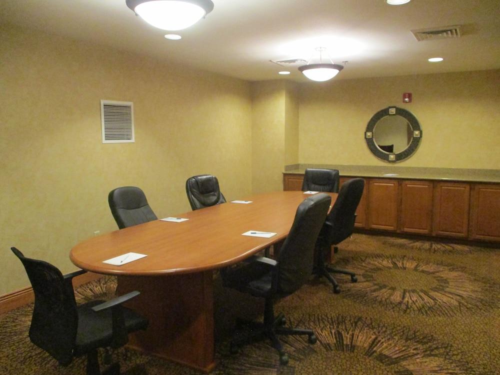ホテル Hyatt House Colorado Springs Airport エクステリア 写真
