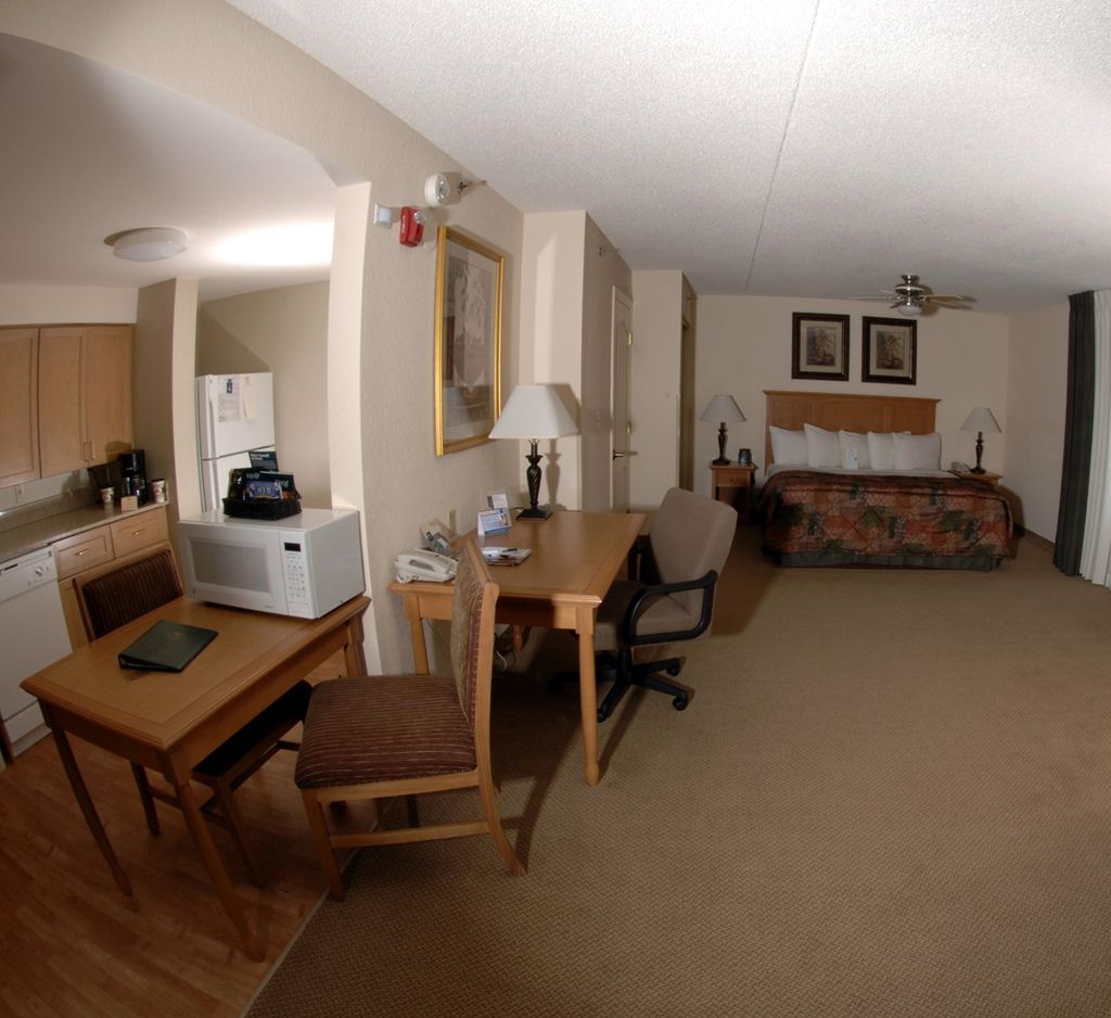 ホテル Hyatt House Colorado Springs Airport 部屋 写真