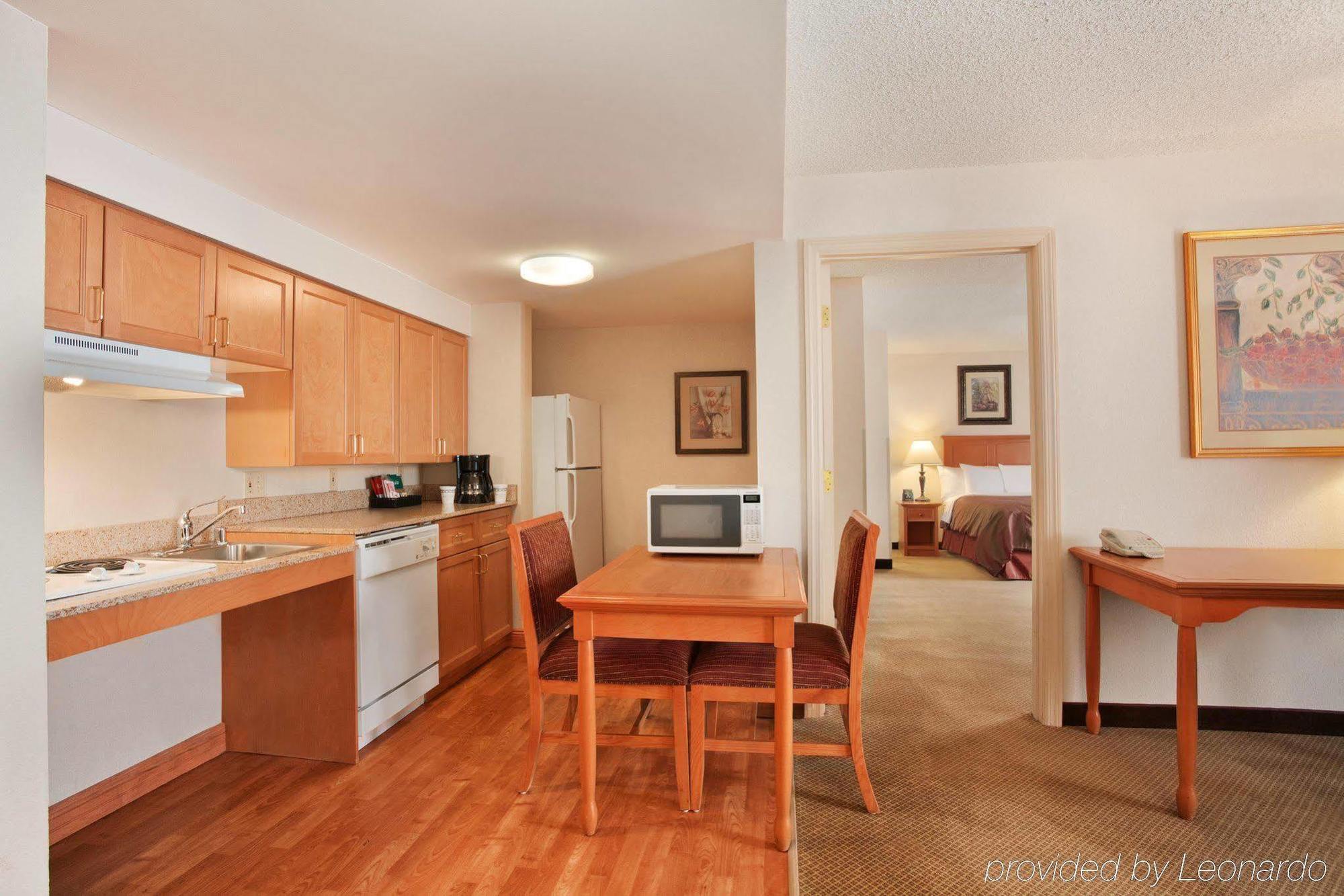 ホテル Hyatt House Colorado Springs Airport エクステリア 写真